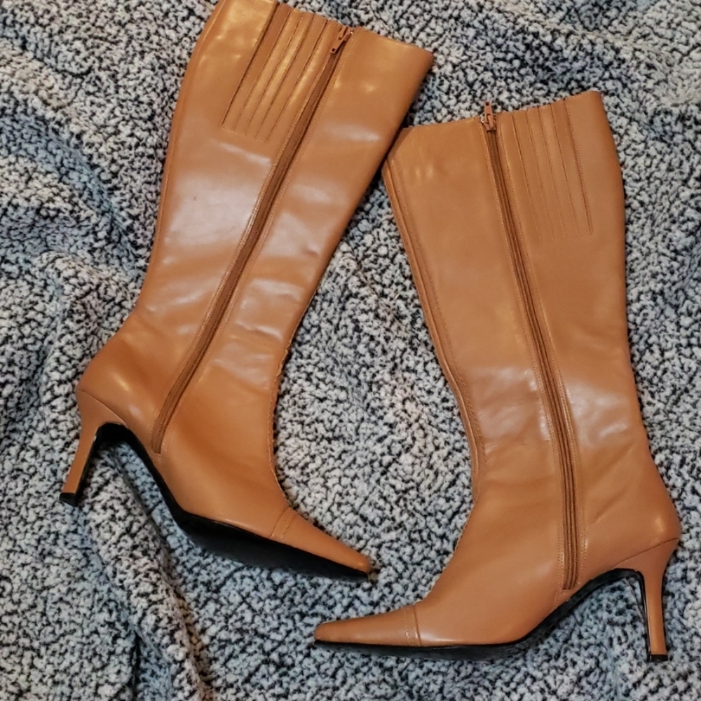 Leather boots worn 1 time
